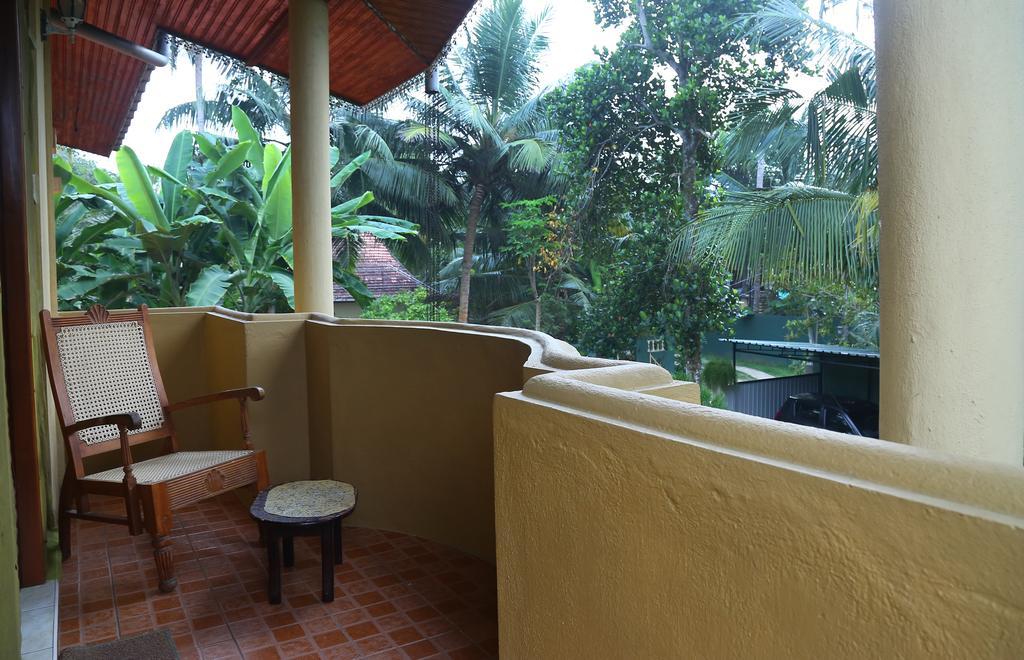 Serenity Villa Хикадува Екстериор снимка